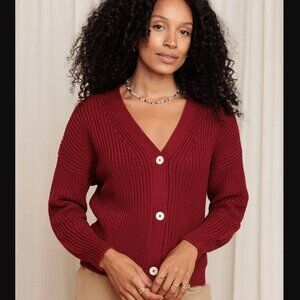 Tradlands Shelter Cardigan in Garnet size S